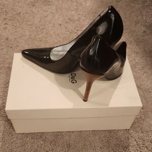 D&G Elegant Black Patent Heels